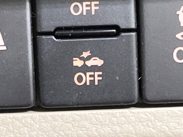 �y�X�Y�L �Z�[�t�e�B�T�|�[�g�z���s���ɑO���̎ԗ�����F�����A�Փ˂������Ȏ��͌x��ƃu���[�L�ŏՓˉ���Ɣ�Q�y�����A�V�X�g�B�����S�Ƀh���C�u�����y���݂��������܂��B