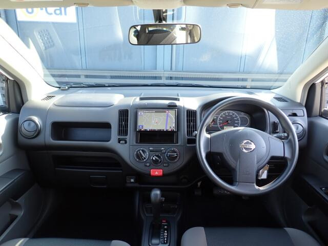 �C���p�l�摜�ɂȂ�܂��B�ԓ��͐��Ǝ҂ɂĎ����N���[�j���O�{�H�ς݂Ȃ̂ŁA��ϐ����ł��B