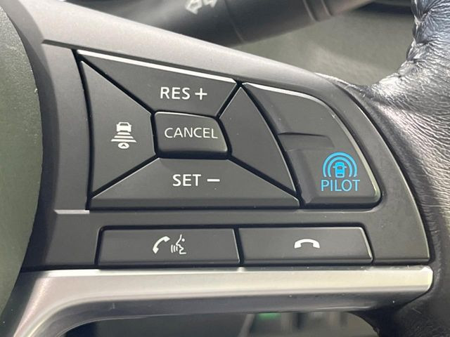 �y�v���p�C���b�g�z�������H�ł̒��������s���y��!!�a�؎��Ə��񑖍s�̃V�[���ŁA�A�N�Z���E�u���[�L�E�X�e�A�����O�������Ő��䂵�A�������^�]�̕��S���y�����Ă���܂���