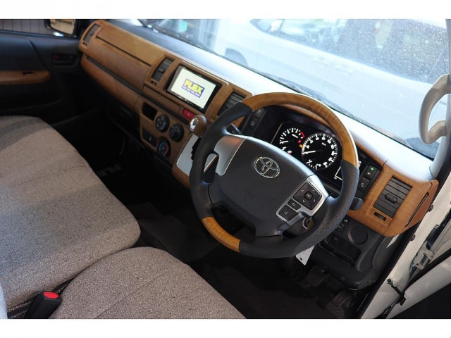 ハイエースバン2.0 DX ロング