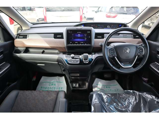 フリード1.5 ハイブリッド クロスター ホンダセンシング 4WD