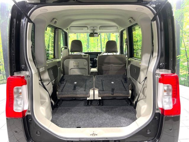 ���i�̂���������ʋ΁A���}���ɏ\���ȉ׎��X�y�[�X���m�ۂ��Ă���܂��B�Z�J���h�V�[�g��|���ƁA�傫�ȉו��̐ύڂ��\�ł���