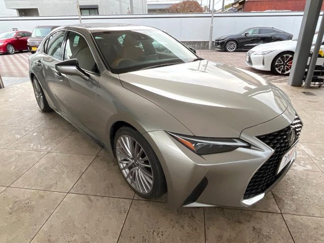 �������x�̃K���X�疌�ŝ����͂������A�㎿�ȃc���E����������B���O����_���J�����؂Ȉ��Ԃ�ی삵�A�F�����E�򉻂�h�~�B�u�e�X�v���b�V���R�[�g�v�A�u�e�v���~�b�T�R�[�g�v���炨�I�т��������܂��B