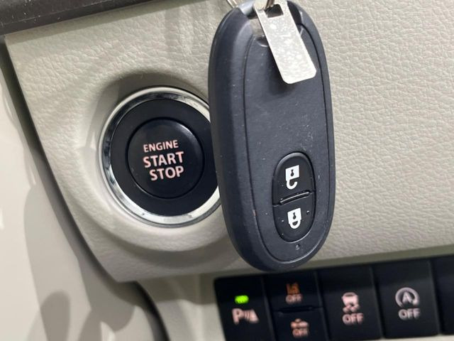 �y�L�[���X�X�^�[�g�V�X�e���z�J�o����|�P�b�g�ɓ��ꂽ�܂܂ł��h�A�̎{���E�������\�ȃX�}�[�g�L�[�𑕔��B�G���W���̃I���E�I�t�����J�M�����o���K�v����������Ƃ��Ă��֗��ł���