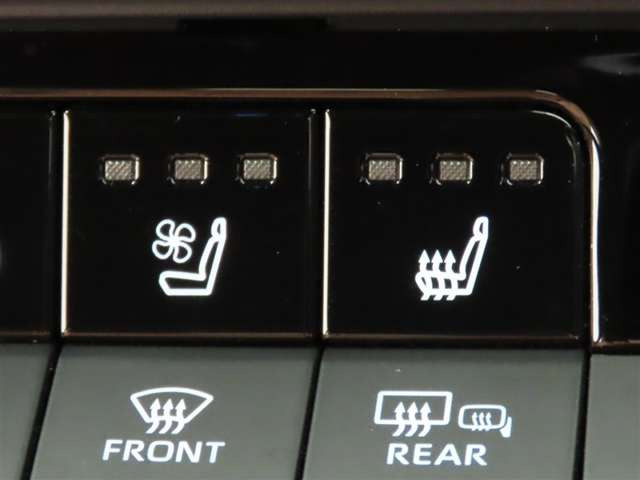 クラウンスポーツ2.5 Z E-Four 4WD