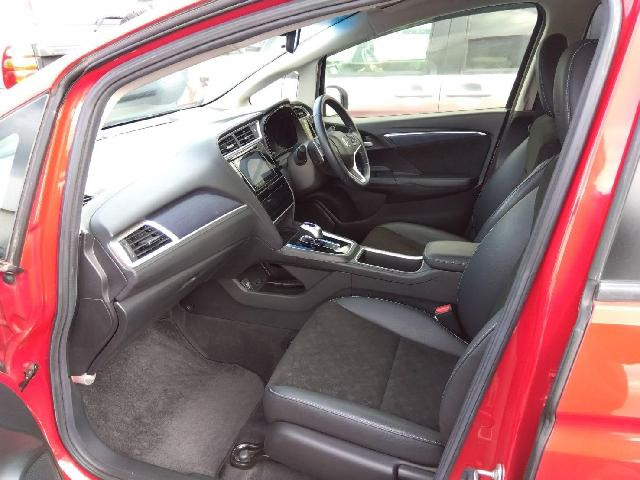 シャトル1.5 ハイブリッド X