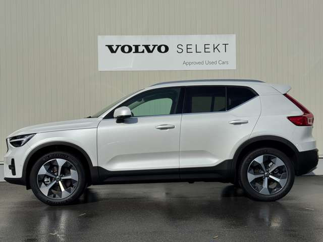 XC40ウルトラ B4 AWD 4WD