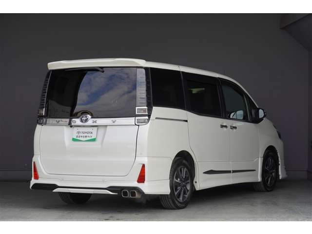 ヴォクシー2.0 ZS 煌III