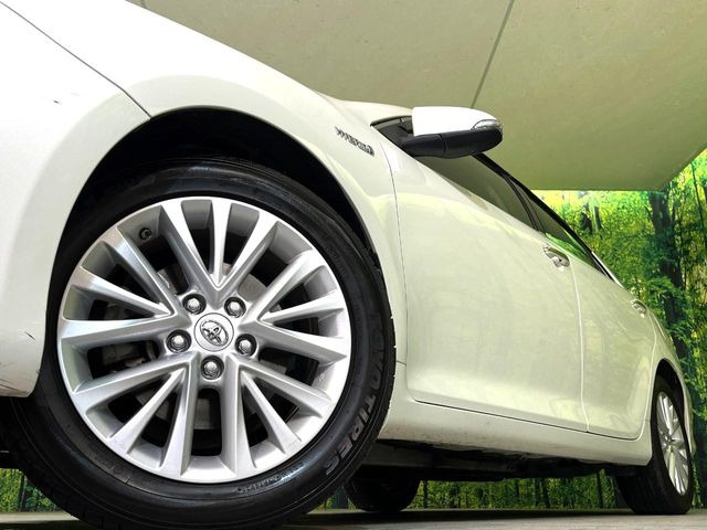 �y����17�C���`�A���~�z�C�[���z�O�ςɃ}�b�`���������A���~�z�C�[���𑕒����Ă���܂��B�e��ЊO�A���~�z�C�[����A�X�^�b�h���X�^�C�����戵�����Ă���܂��B���񂲑��k����������