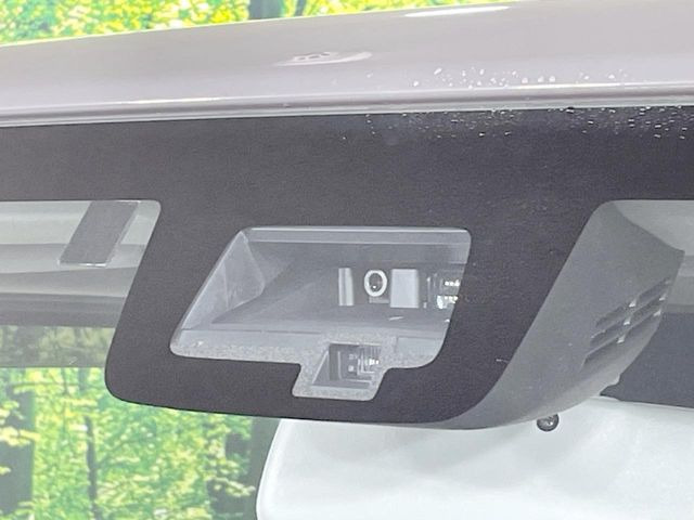 �y�X�Y�L �Z�[�t�e�B�T�|�[�g�z���s���ɑO���̎ԗ�����F�����A�Փ˂������Ȏ��͌x��ƃu���[�L�ŏՓˉ���Ɣ�Q�y�����A�V�X�g�B�����S�Ƀh���C�u�����y���݂��������܂��B