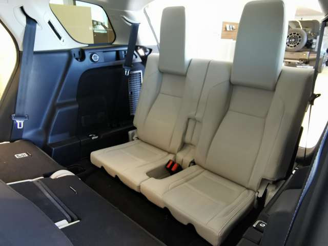 ディスカバリースポーツSE 2.0L P200 5+2シート 4WD