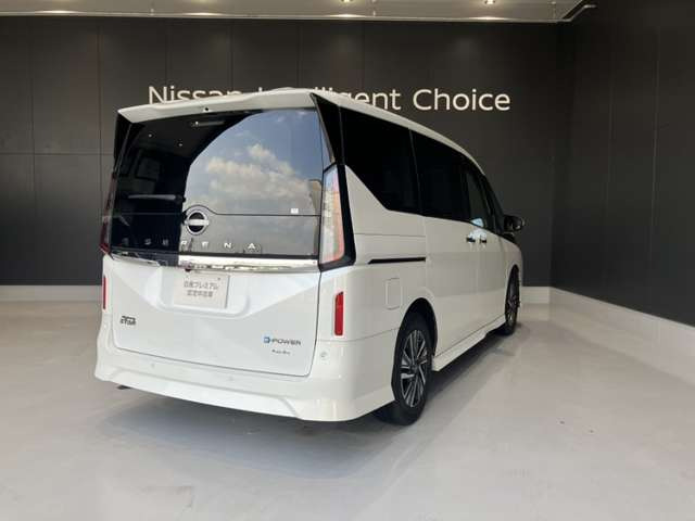 セレナ1.4 e-POWER ハイウェイスターV