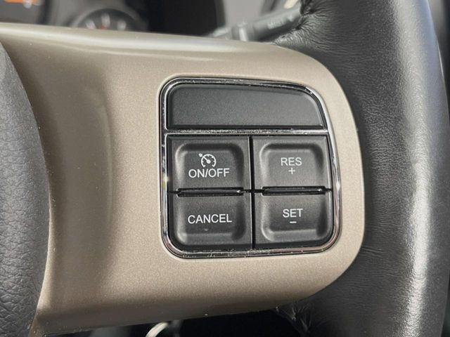 ���I�[�g�N���[�Y�R���g���[��:�������H�⎩���Ԑ�p���H���ɂāA�葬���q���\�ƂȂ�֗��ȋ@�\�ł��B�������ړ��̍ۂł����ɂ����֗��ɂ��g�����������܂���