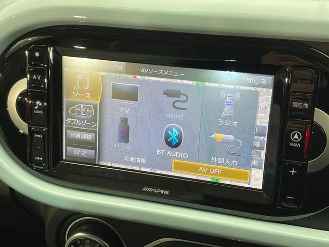 ��Bluetooth:���莝���̃X�}�[�g�t�H���ȂǂƐڑ����A�n���Y�t���[�ʘb��Տꊴ����~���[�W�b�N�Đ������y���݂��������܂��B�����ڑ��ł��̂Ŕς킵��������܂����