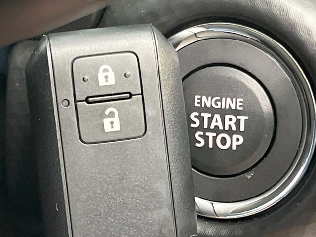 �y�L�[���X�X�^�[�g�V�X�e���z�J�o����|�P�b�g�ɓ��ꂽ�܂܂ł��h�A�̎{���E�������\�ȃX�}�[�g�L�[�𑕔��B�G���W���̃I���E�I�t�����J�M�����o���K�v����������Ƃ��Ă��֗��ł���