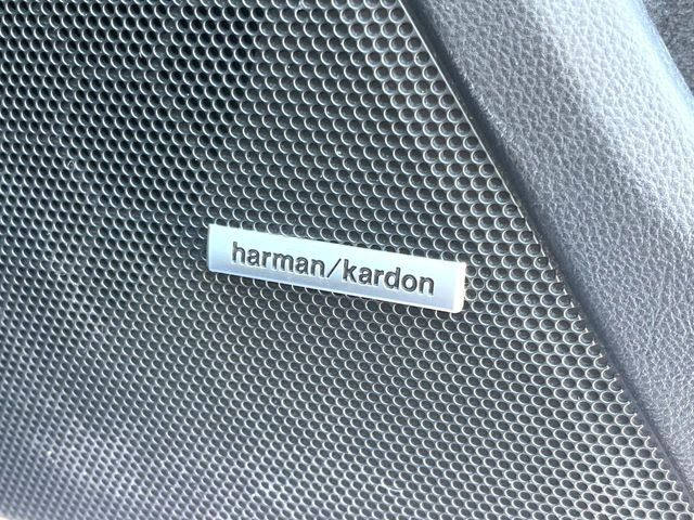 �y�n�[�}���J�[�h���T�E���h�z