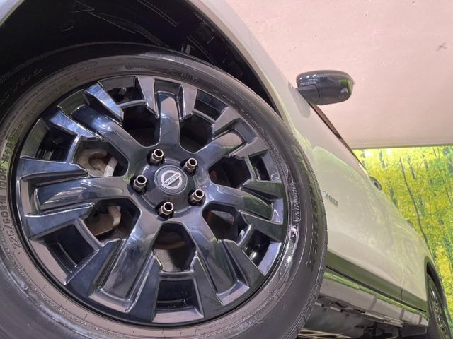 �y�O���[�h��p����18�C���`�A���~�z�C�[���z�f�U�C�����̍��������A���~�z�C�[���𑕒����Ă���܂��B�e��ЊO�A���~�z�C�[����A�X�^�b�h���X�^�C�����戵�����Ă���܂��B���񂲑��k����������