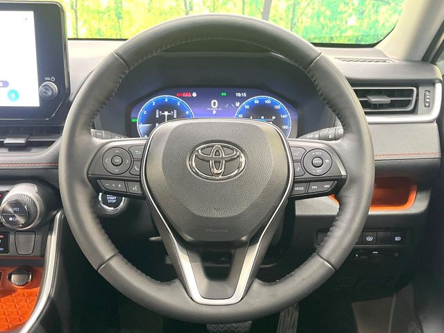 【ステアリングスイッチ】運転中、前方から目線をそらすことなく、オーディオ等の操作が可能な便利機能!安心&快適なドライブを演出してくれます♪