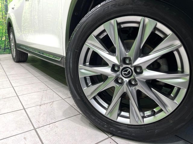 �y����19�C���`�A���~�z�C�[���z�O�ςɃ}�b�`���������A���~�z�C�[���𑕒����Ă���܂��B�e��ЊO�A���~�z�C�[����A�X�^�b�h���X�^�C�����戵�����Ă���܂��B���񂲑��k����������