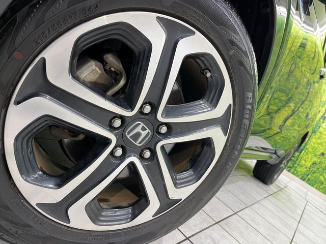 【純正17インチアルミホイール】外観にマッチした純正アルミホイールを装着しております。各種社外アルミホイールや、スタッドレスタイヤも取扱いしております。是非ご相談ください♪