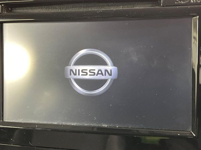 �y�����i�r�z�l�C�̏����i�r�𑕔����Ă���܂��B�i�r�̎g���₷���͂������A�I�[�f�B�I�@�\���[��!�L�����v�◷�s�͂������A�ʋ΂┃�����ȂǕ��i�̃h���C�u���y�����Ȃ�͂���