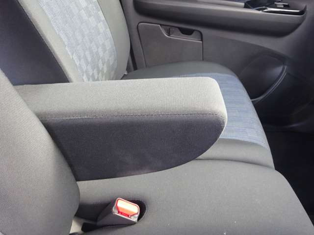 �V�[�g������H�v����^�]�肪�g���Ղ��悤�Ƀf�U�C������Ă��܂��B