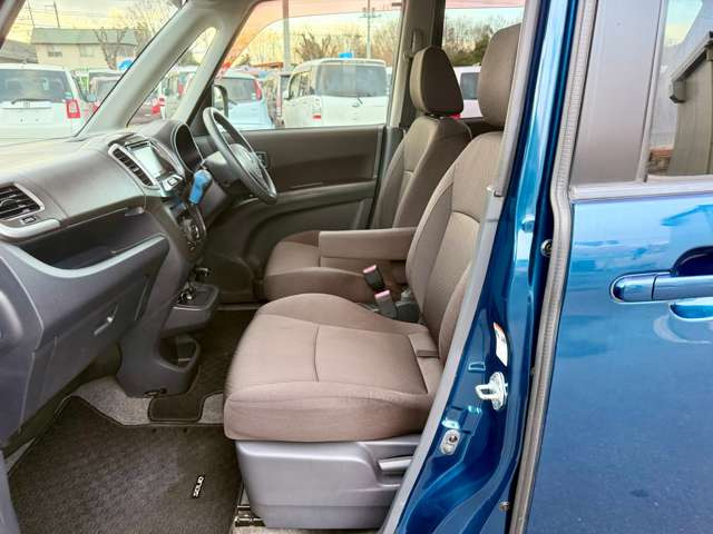 ���������ԑ����W�����ł�!���̋@��ɐ��񂲗��X������!