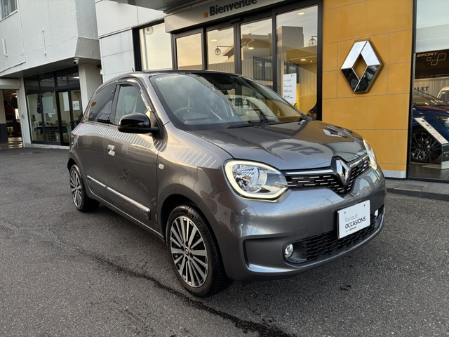 トゥインゴインテンス