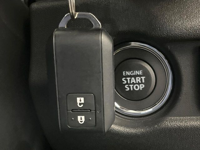 �y�L�[���X�X�^�[�g�V�X�e���z�J�o����|�P�b�g�ɓ��ꂽ�܂܂ł��h�A�̎{���E�������\�ȃX�}�[�g�L�[�𑕔��B�G���W���̃I���E�I�t�����J�M�����o���K�v����������Ƃ��Ă��֗��ł���