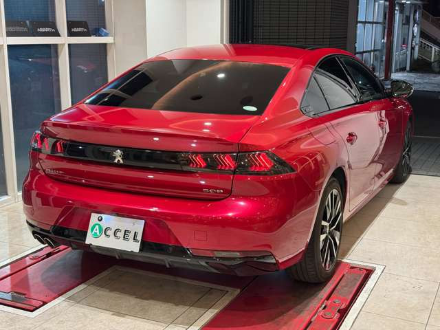 508GT ブルーHDi ディーゼル