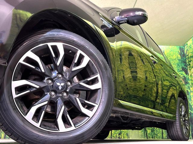 �y����19�C���`�A���~�z�C�[���z�O�ςɃ}�b�`���������A���~�z�C�[���𑕒����Ă���܂��B�e��ЊO�A���~�z�C�[����A�X�^�b�h���X�^�C�����戵�����Ă���܂��B���񂲑��k����������