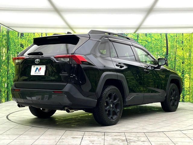 ☆全国のネクステージからお取り寄せが可能※!遠方の店舗に展示してあるクルマが気になる場合も、最寄りの店舗でご覧いただくことが可能です!是非私たちに要望をお聞かせください!※別途費用