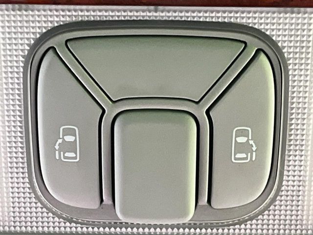 �y�����p���[�X���C�h�h�A�z�X�}�[�g�L�[��^�]�Ȃ̃X�C�b�`�Ō�ȗ����X���C�h�h�A�̊J���\���d��������͂����ăh�A���J����K�v�������A�����Ȃ��q�l�ł��ȒP�ɊJ���߂ł����K�ł���