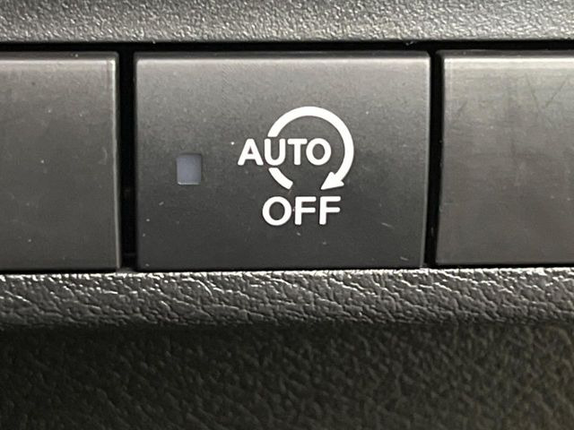 �y�A�C�h�����O�X�g�b�v�z�ԐM����a�؂Œ�Ԃ����ۂɃG���W�����~���A���ʂȔR���̏����}���܂��B�R��������ی�ɂȂ���@�\��G���W���̓u���[�L�𗣂��΍Ďn�����܂��B