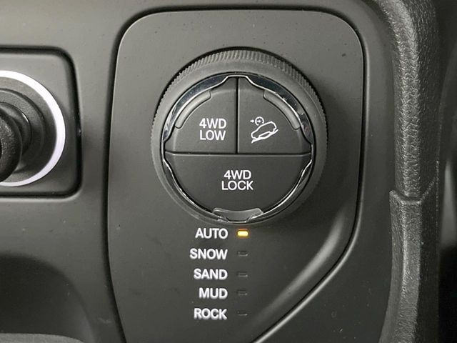 �����s���[�h�Z���N�^:���ꂼ��g�p�p�r�ɍ��킹�����s���[�h���I���\�ł�!�����̃h���C�u�����y�����Ȃ鑕���ł�!