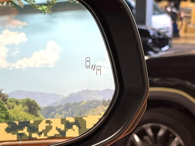 �y�u���C���h�X�|�b�g���j�^�[�z���s���A�h�A�~���[�̎��p�ɂȂ�₷���ӏ��Ɍ㑱�Ԃ��ڋ߂���ƃT�C�h�~���[�̃����Y�Ɍx����\��!�h���C�o�[�ɒ��ӊ��N�����Ă���܂��B