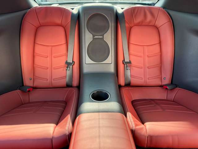 �㕔���ȂɂȂ�܂��B�ڗ�����⏝���͂������܂���B