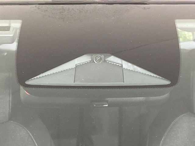 �y�z���_�Z���V���O�z���s���ɑO���̎ԗ�����F�����A�Փ˂������Ȏ��͌x��ƃu���[�L�ŏՓˉ���Ɣ�Q�y�����A�V�X�g�B�����S�Ƀh���C�u�����y���݂��������܂��B