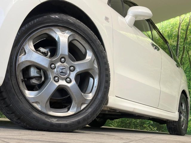 �y����17�C���`�A���~�z�C�[���z�O�ςɃ}�b�`���������A���~�z�C�[���𑕒����Ă���܂��B�e��ЊO�A���~�z�C�[����A�X�^�b�h���X�^�C�����戵�����Ă���܂��B���񂲑��k����������