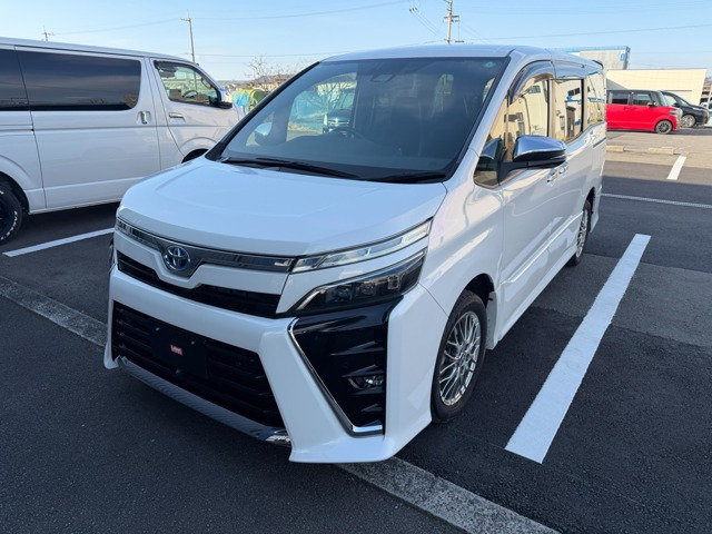 ヴォクシー1.8 ハイブリッド ZS 煌III