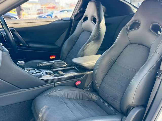 ����ȑ�����̉摜�ɂȂ�܂��B����]�̂��q�l�ɂ͏ڍ׉摜�̂ق��ɁA�G���W�����⓮������点�Ă��������܂��̂ŁA���C�y�ɂ��\���t�����������܂��B