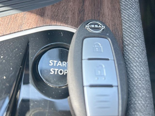 �y�C���e���W�F���g�L�[�z�J�o����|�P�b�g�ɓ��ꂽ�܂܂ł��h�A�̎{���E�������\�ȃX�}�[�g�L�[�𑕔��B�G���W���̃I���E�I�t�����J�M�����o���K�v����������Ƃ��Ă��֗��ł���