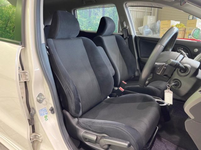 �^�]�ȃV�[�g���͎g�p�������Ȃ��A�ǍD�ȏ�ԂƂȂ��Ă��܂��B���J�Ɏg���Ă������Ƃ��悭�킩��܂��ˁB