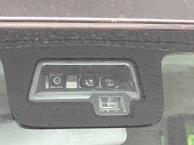 �y�X�Y�L �Z�[�t�e�B�T�|�[�g�z���s���ɑO���̎ԗ�����F�����A�Փ˂������Ȏ��͌x��ƃu���[�L�ŏՓˉ���Ɣ�Q�y�����A�V�X�g�B�����S�Ƀh���C�u�����y���݂��������܂��B