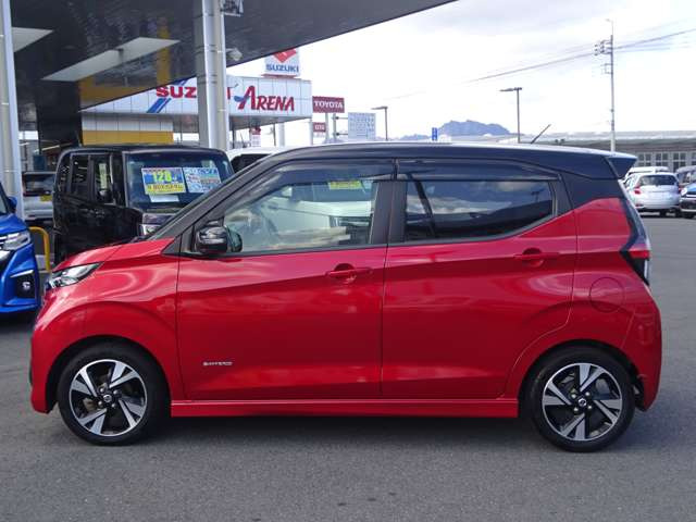 ���Ђ̑��z�\���͌Q�n�����ł̑��z�𖾋L���Ă���܂��B����p�̈������ׂĂ��������B�ǉ���������ǉ��ۏؗ��Ȃǂ���؂��������܂���B�^�̏��o�����z�ł��B�����̕��͌��O�o�^��p�Ɨ�����p���ʓr������܂�