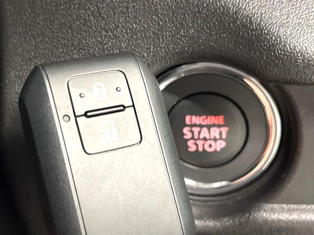 �y�L�[���X�X�^�[�g�V�X�e���z�J�o����|�P�b�g�ɓ��ꂽ�܂܂ł��h�A�̎{���E�������\�ȃX�}�[�g�L�[�𑕔��B�G���W���̃I���E�I�t�����J�M�����o���K�v����������Ƃ��Ă��֗��ł���