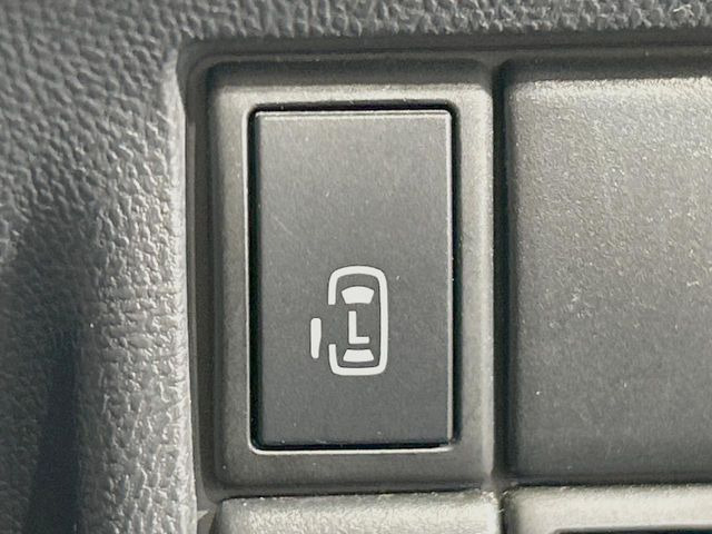 �y�p���[�X���C�h�h�A�z�X�}�[�g�L�[��^�]�Ȃ̃X�C�b�`�ŃX���C�h�h�A�̊J���\���d��������͂����ăh�A���J����K�v�������A���������q�l�ł��A�d���ו��������Ă��鎞�����N�ɊJ���߂ł��܂���