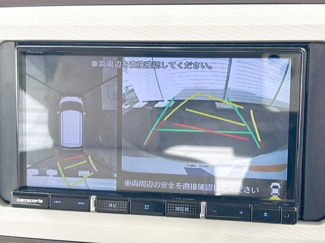 �y�p�m���}���j�^�[�z��p�̃J�����ɂ��A�ォ�猩���낵���悤�Ȏ��_��360�x�N���}�̎��͂��m�F���邱�Ƃ��ł��܂������p�������m�F���₷���A�����ꏊ�ł̐؂�Ԃ��⒓�Ԃ��X���[�Y�ɍs���܂��B