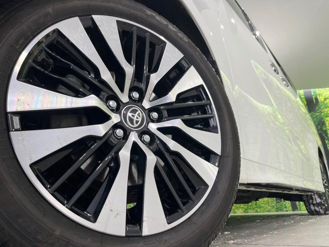 �y�O���[�h��p����18�C���`�A���~�z�C�[���z�f�U�C�����̍��������A���~�z�C�[���𑕒����Ă���܂��B�e��ЊO�A���~�z�C�[����A�X�^�b�h���X�^�C�����戵�����Ă���܂��B���񂲑��k����������