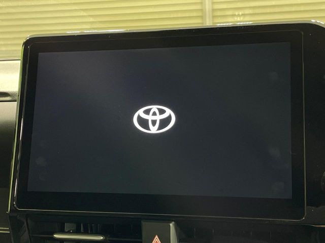 �y10.5�C���` �f�B�X�v���C�I�[�f�B�I�z���ʂ̃f�B�X�v���C��AppleCarPlay��AndroidAuto�����p�\�B�傫�ȉ�ʂŃX�}�z�i�r�A�v���������p���������܂���